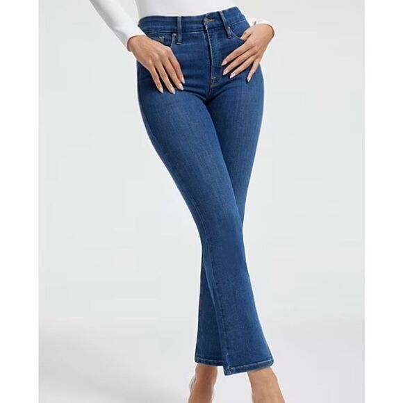 Good American Good Legs Straight Stretch Jeans - Picture 1 of 8
